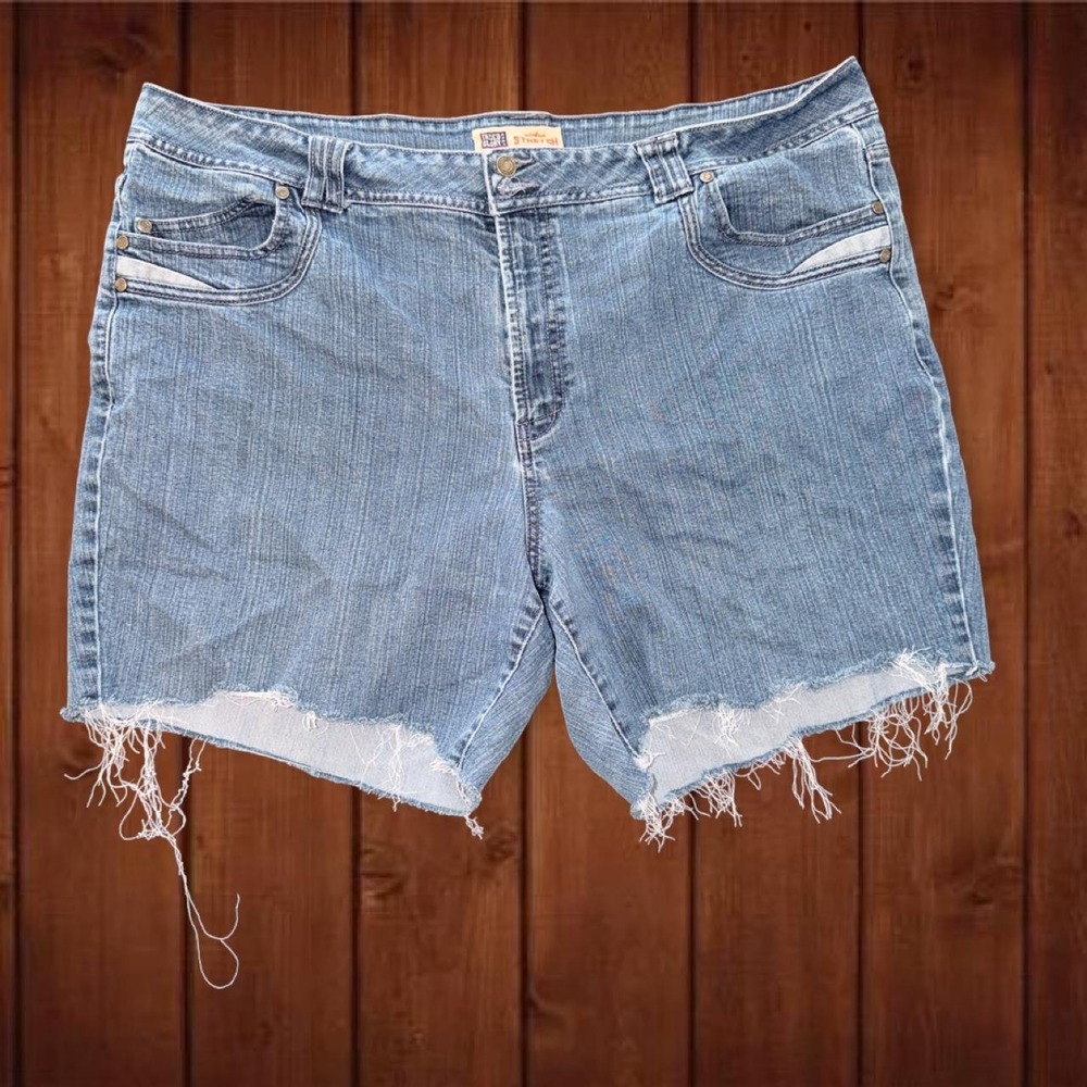 Faded Glory Women's Plus Size Stretch Denim Bermuda Jorts 24W Cutoff